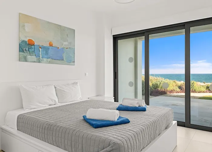 Vila Serenity Waves 1 *